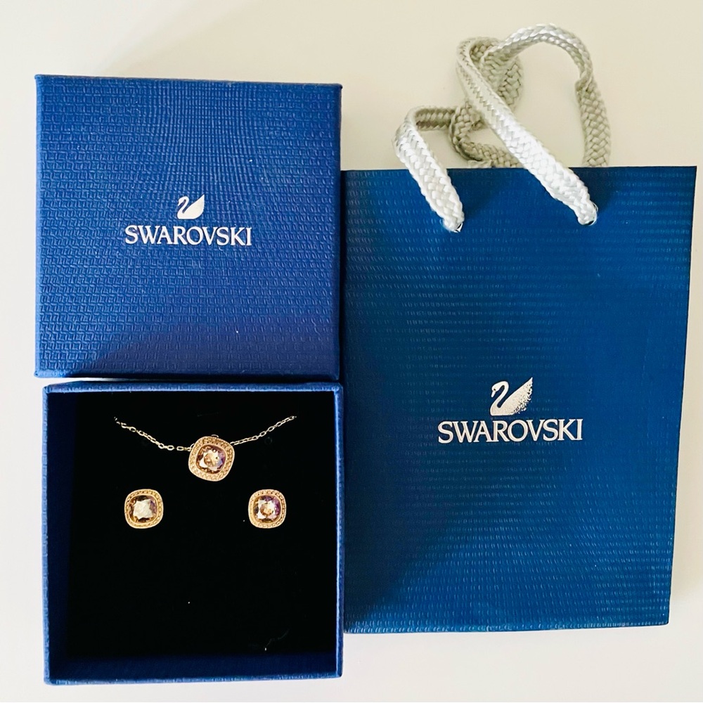 NWT Swarovski Gold Tone Crystal Necklace & Earrings Set - Picture 1 of 11